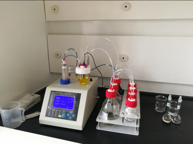 山東黃河新材料購(gòu)買我公司S-300卡氏水分儀檢測(cè)回收甲醇中的水分 山東黃河新材料購(gòu)買我公司S-300卡氏水分儀檢測(cè)回收甲醇中的水分