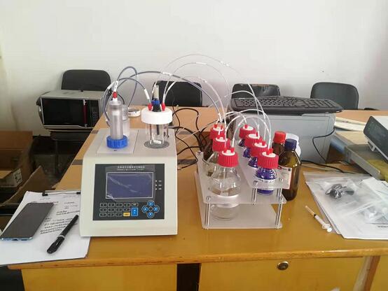 禾業(yè)工程師走進(jìn)江漢油田、江西金海新能源交流水分檢測(cè)