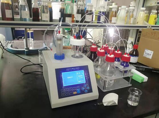 四川金象化工購買我公司2臺S-300全自動(dòng)卡爾費(fèi)休水分測定儀檢測尿素中的水分 四川金象化工購買我公司2臺S-300全自動(dòng)卡爾費(fèi)休水分測定儀檢測尿素中的水分