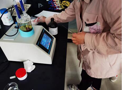 V-310S庫侖法卡爾費(fèi)休水分測定儀走進(jìn)瑞思博新材料 V-310S庫侖法卡爾費(fèi)休水分測定儀走進(jìn)瑞思博新材料